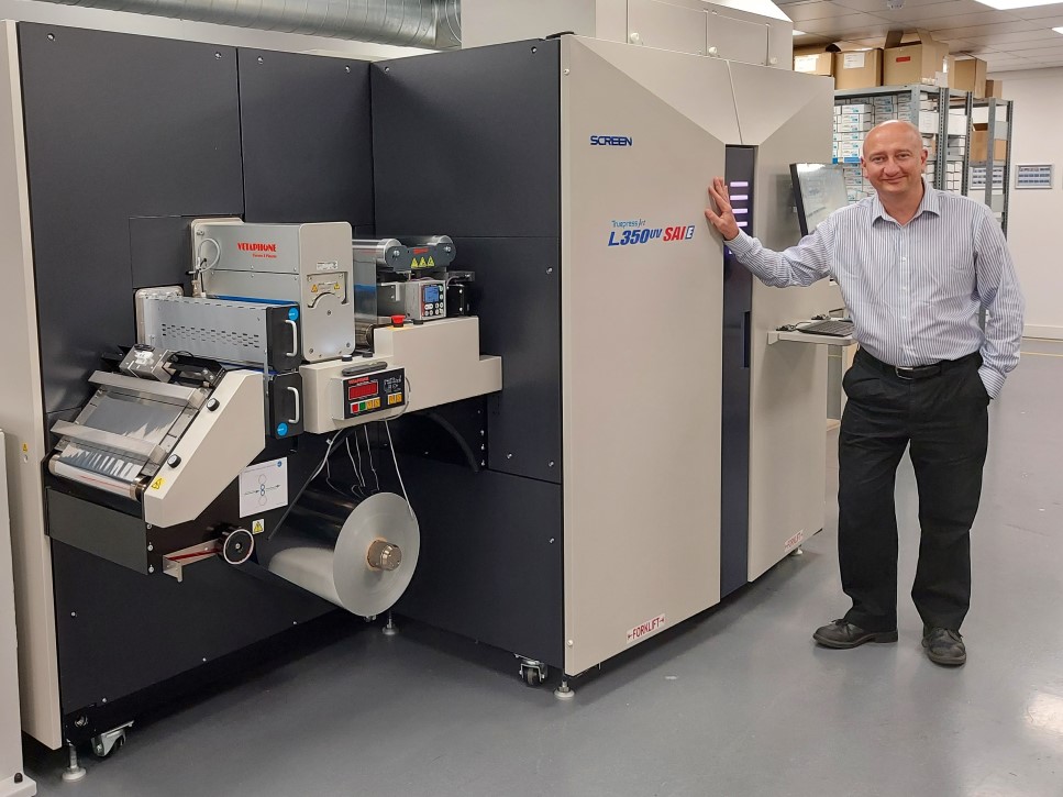 Image from Mercian Labels investiert als erstes britisches Unternehmen in die Etikettendruckmaschine SCREEN L350 SAI E